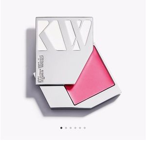 NWT Kjaer Weis Cream Blush in Happy
